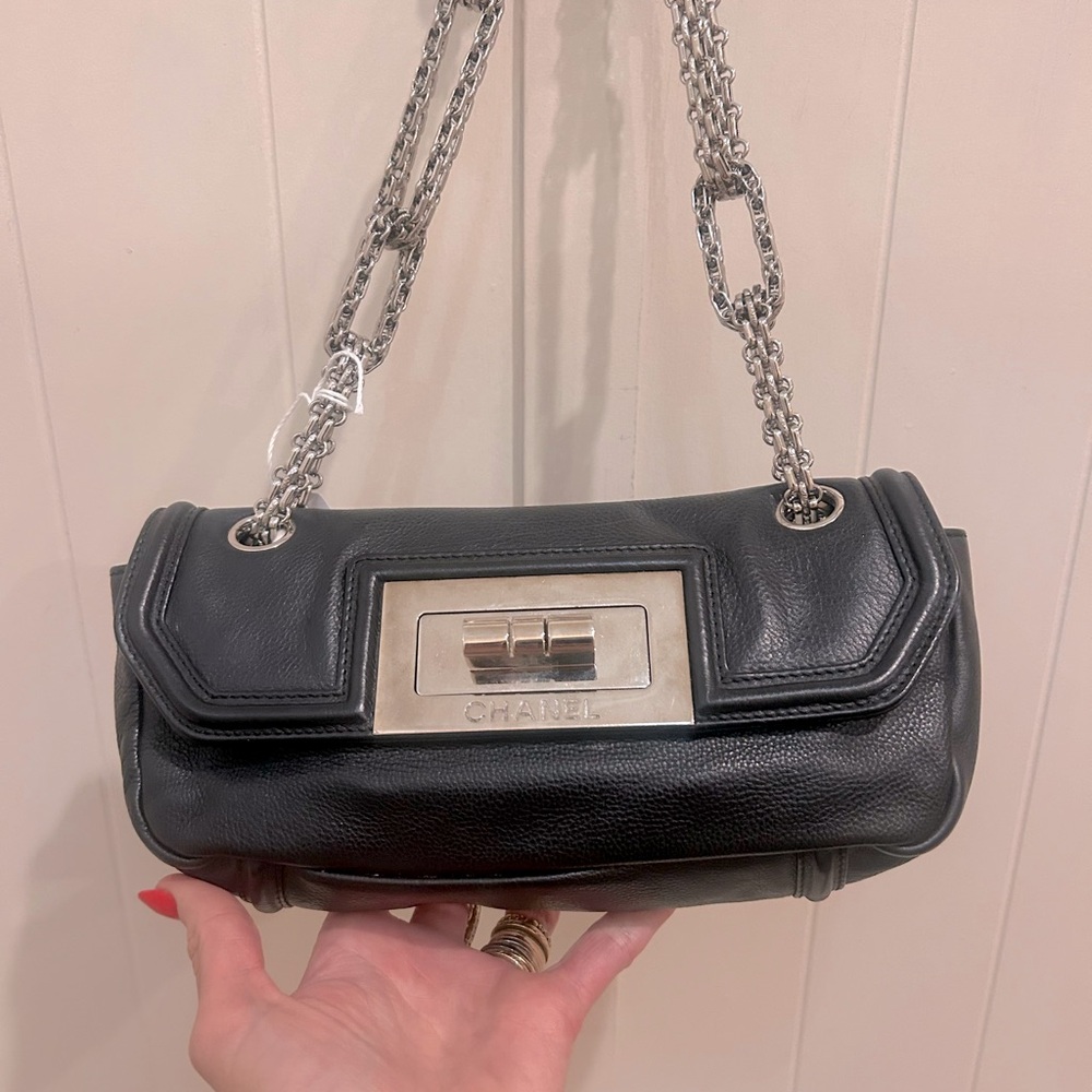 Chanel Chain shoulder